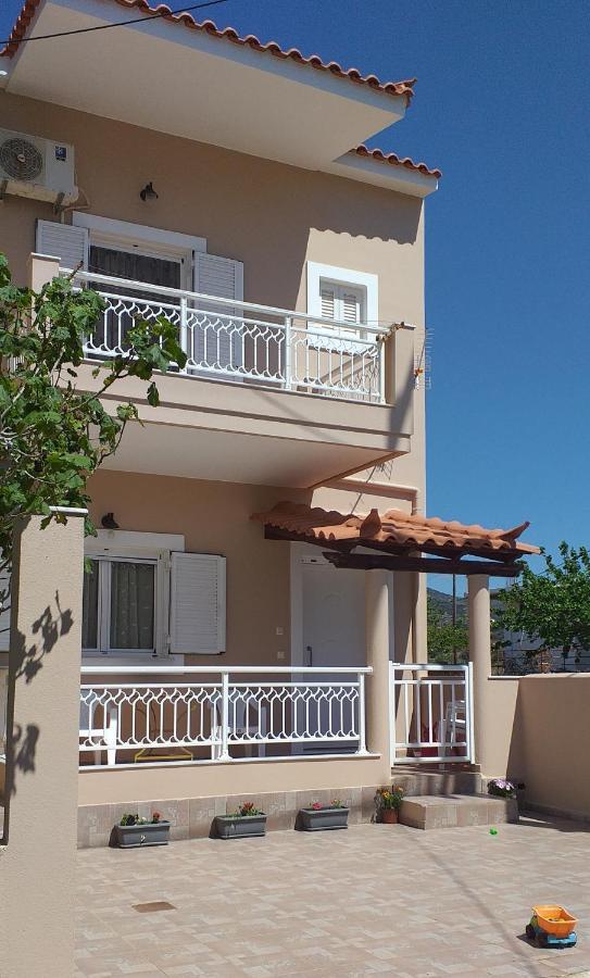 Elíka Toulas House מראה חיצוני תמונה